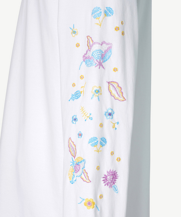 PHOTOCHROMIC FLOWER EMBROIDERY LONG T-SHIRT 詳細画像 WHITE 4