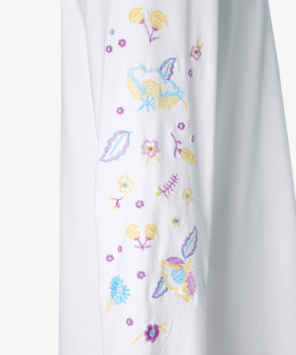 PHOTOCHROMIC FLOWER EMBROIDERY LONG T-SHIRT