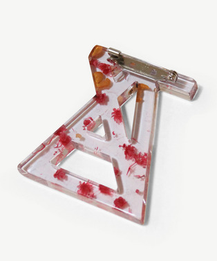 AZ LOGO BROOCH 詳細画像