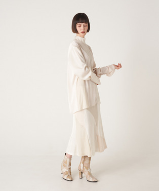 CURVED PATCHWORK SATIN BLOUSE 詳細画像