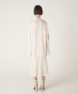 CURVED PATCHWORK SATIN BLOUSE 詳細画像