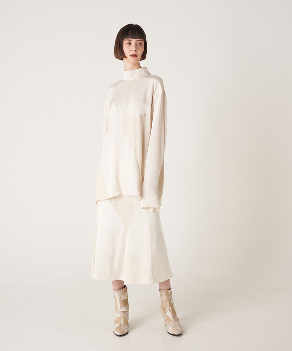 CURVED PATCHWORK SATIN BLOUSE 詳細画像 BEIGE 9