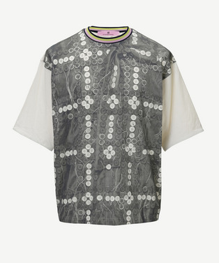 PHOTO GRAPHIC CHECK BUTTON T-SHIRT